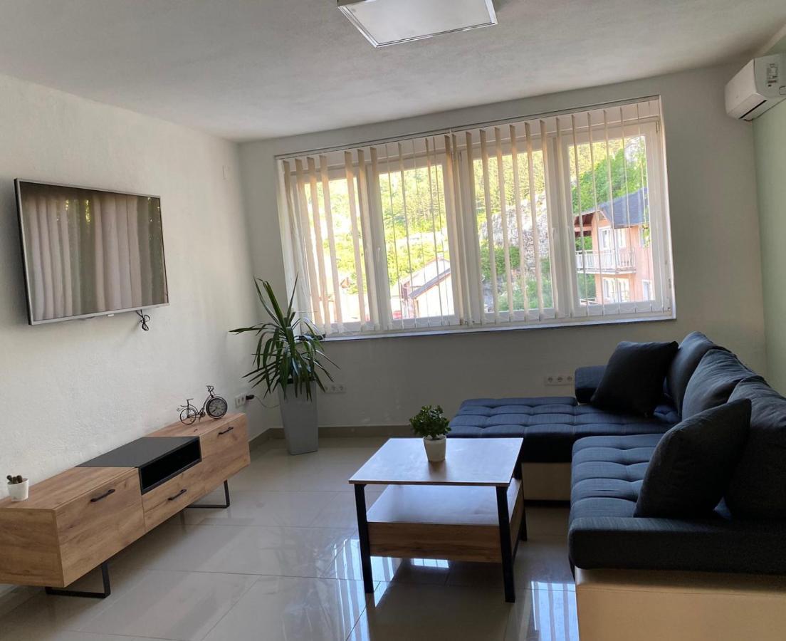 Gatto Apartamento Jajce Exterior foto